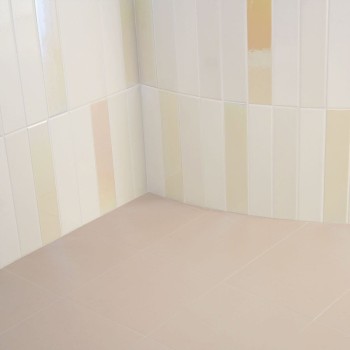 spectre-cream-hologram-5x25-cm (1).jpg