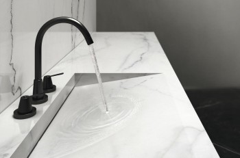 Marble+Effect+White+Floors-calacatta-lincoln-04.jpg