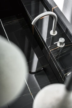 Marble+Effect++Floors-sahara-noir-01.jpg