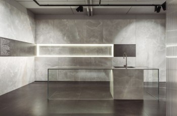 Marble+Effect+Grey+Floors-onice-grigio-01.jpg