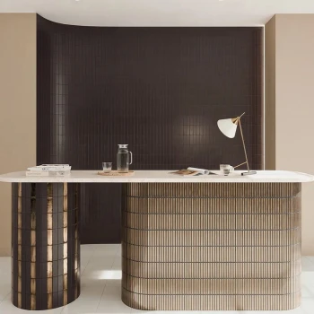 WOW DESIGN LONDON CALLING GOLDEN GLOSSY 1.jpg