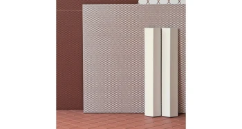 rombini-carre-uni-red-40x40 (2).jpg