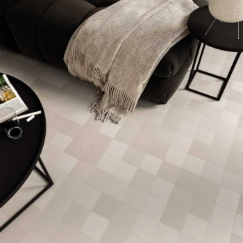 WOW-Six-Greige-11,7x11,7 (1).jpg